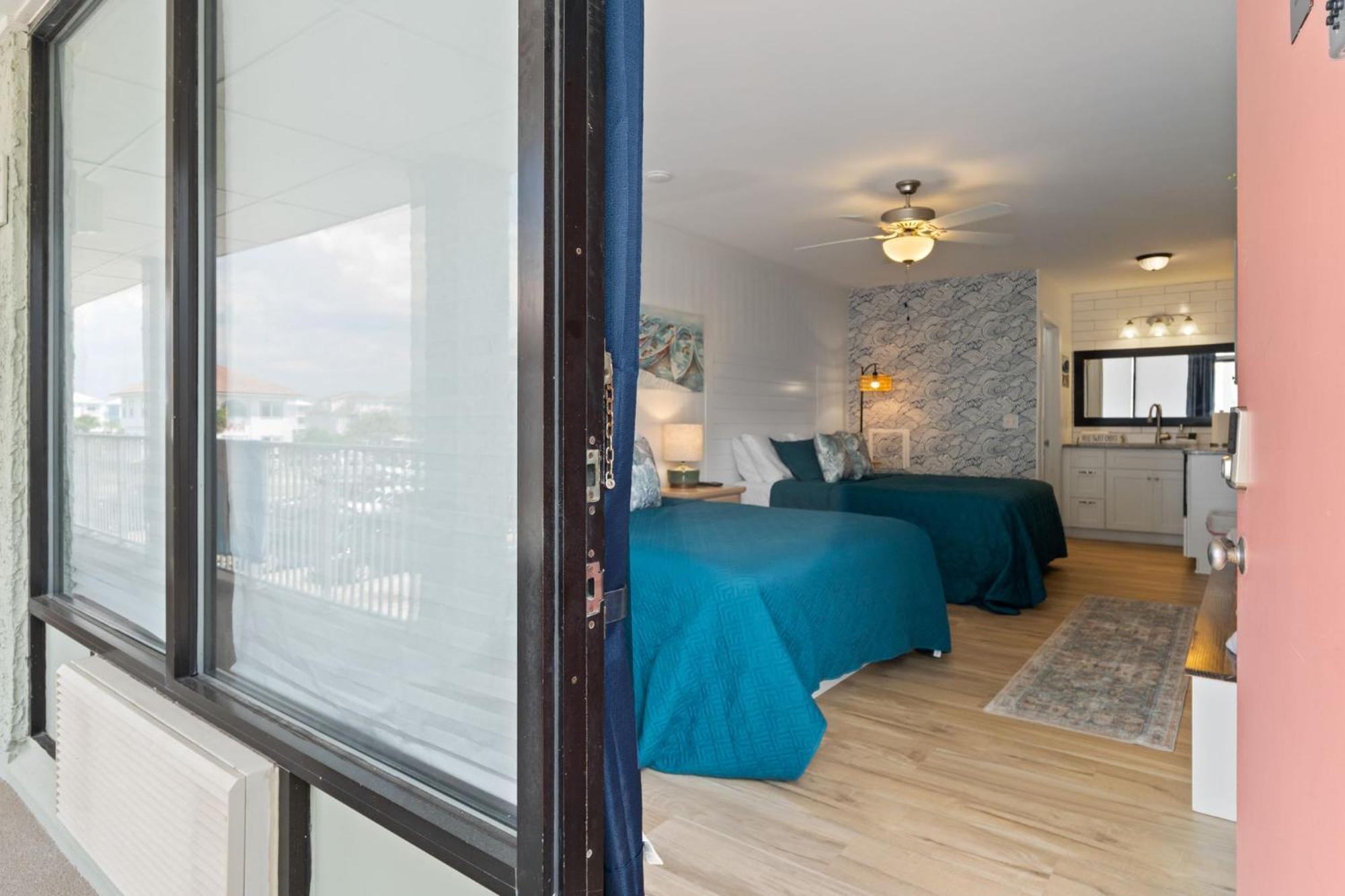Cozy 1-Bedroom Condo With Pool Access In Ocean Isle Beach Kültér fotó